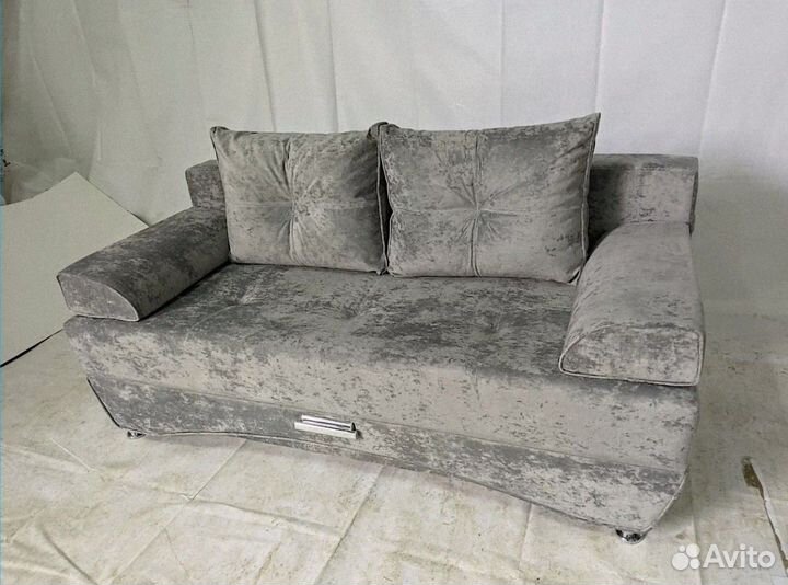 Диван с антивандальной обивкой новый