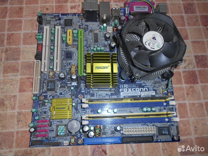 Материнская плата и другие детали для пк