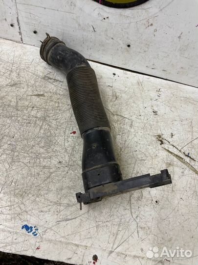 Патрубок воздушный Volkswagen Polo 5 Седан