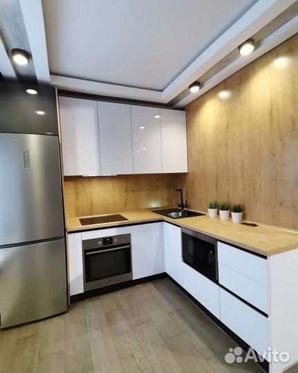 Угловая кухня в студию от производителя