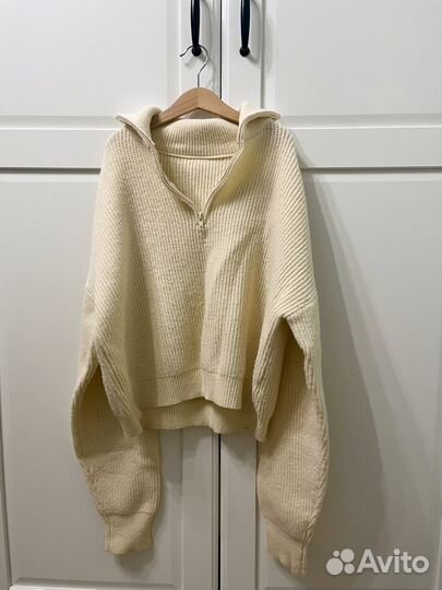 Свитер на молнии