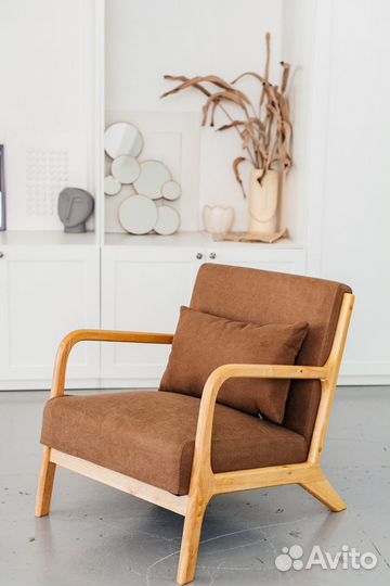 Кресло для гостиной