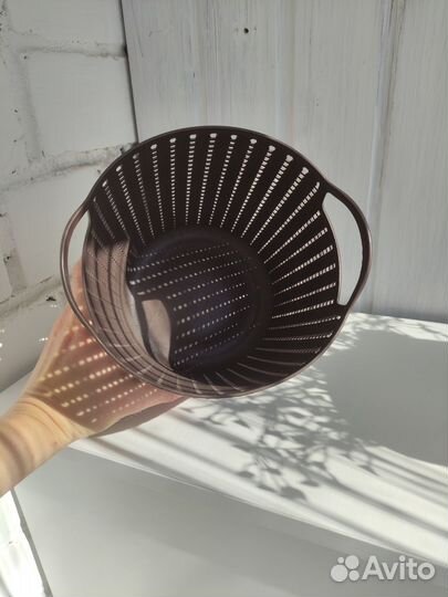 Корзинка ваза пластиковая