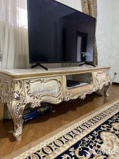 Подставка под телевизор