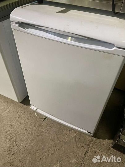 Холодильник Indesit