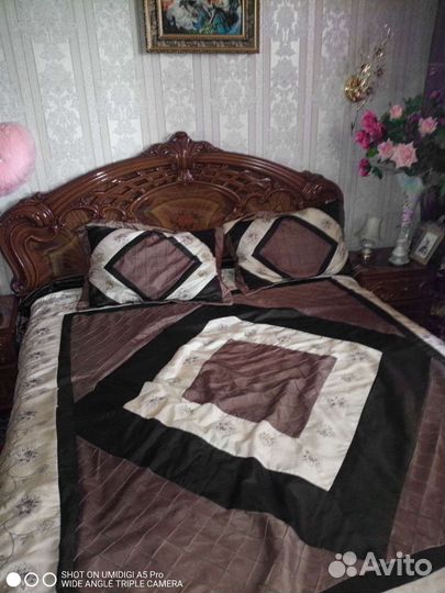 Спальный гарнитур