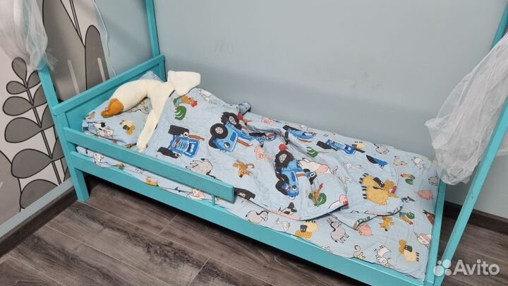 Детская кровать домик