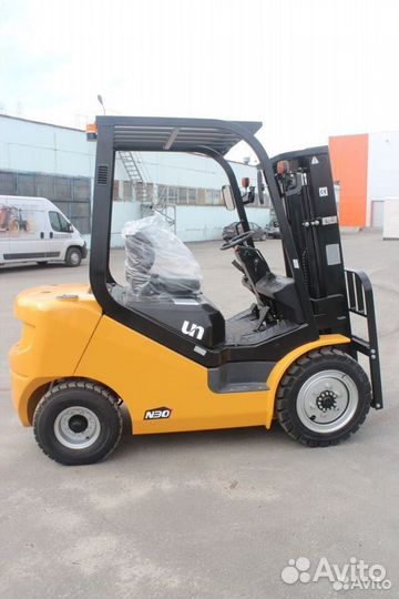 Вилочный погрузчик UN Forklift FG30, 2024