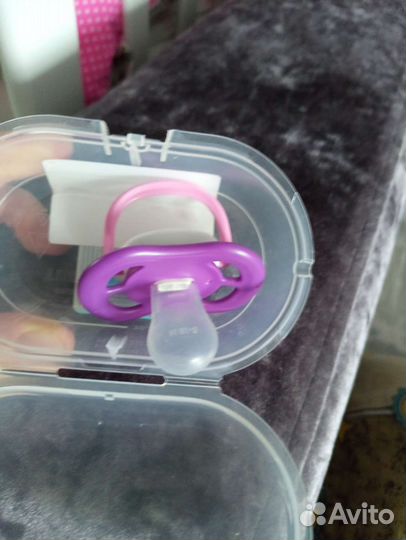 Пустышка avent 6-18 новая