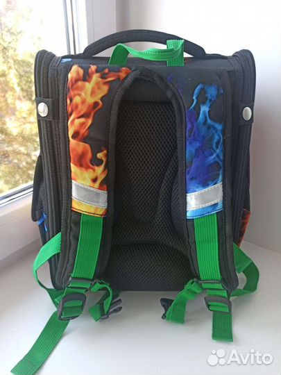 Рюкзак школьный
