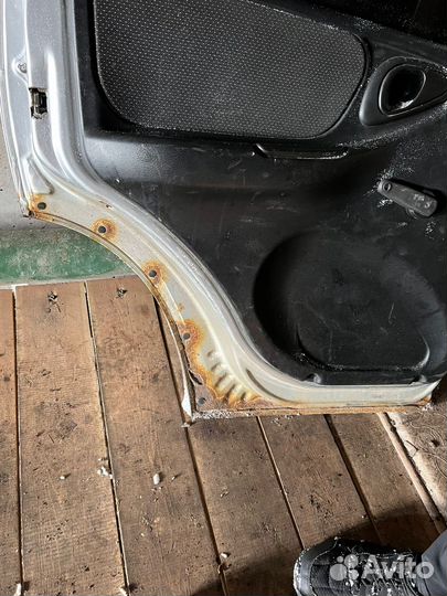 Продам двери chevrolet niva