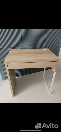 Письменный стол IKEA микке беленый дуб