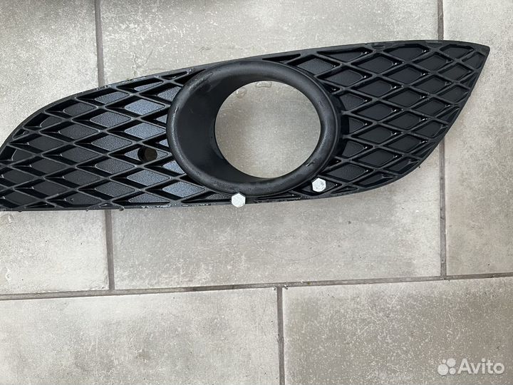 Накладки на противотуманные фары