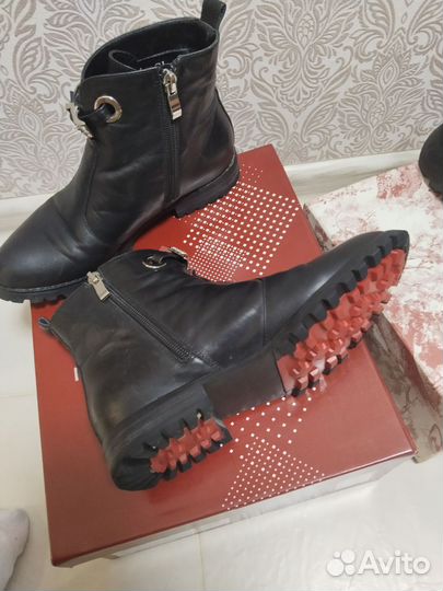 Ботинки женские
