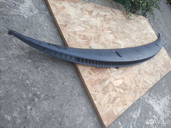 Жабо Mitsubishi Delica PA5W