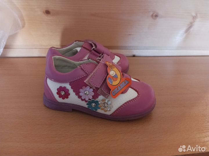 Ботинки на девочку