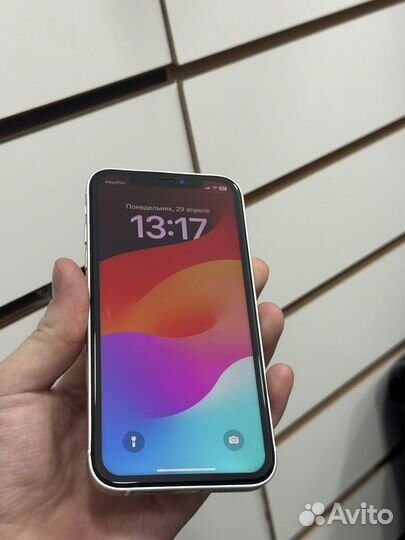 iPhone Xr в корпусе 12