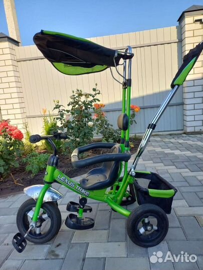 Трехколесный велосипед