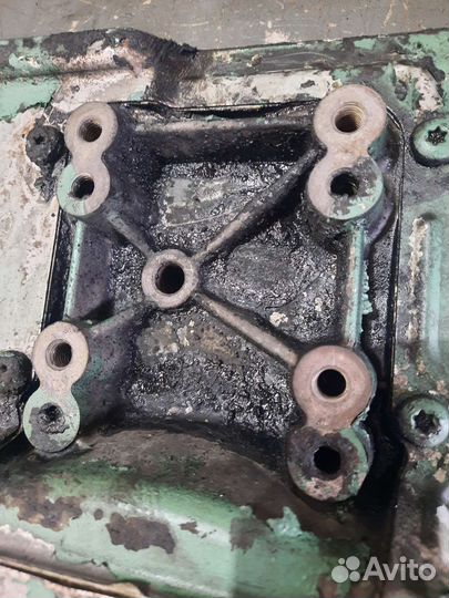 Лобовая плита (передняя крышка) Volvo d12 c