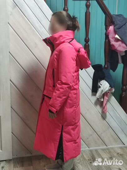 Пуховик женский 42 44