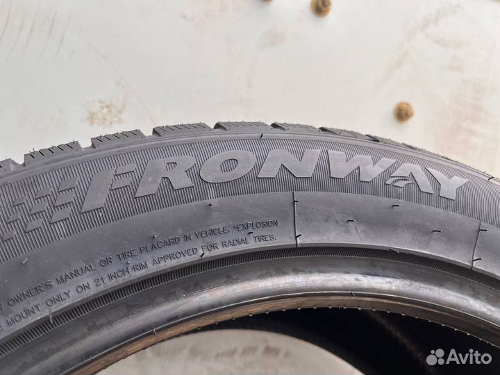 Fronway IcePower 868 235/55 R17 103H