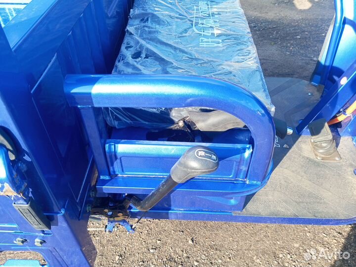 Электрический трицикл грузовой мотороллер