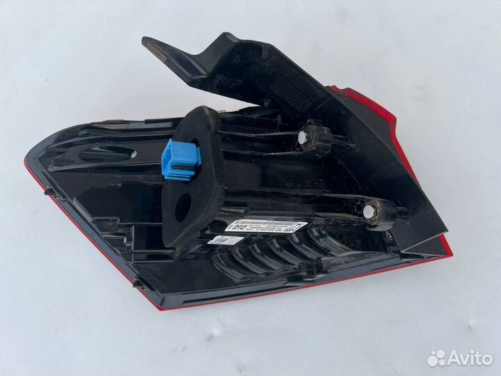 VW T-Roc фонарь внешний правый