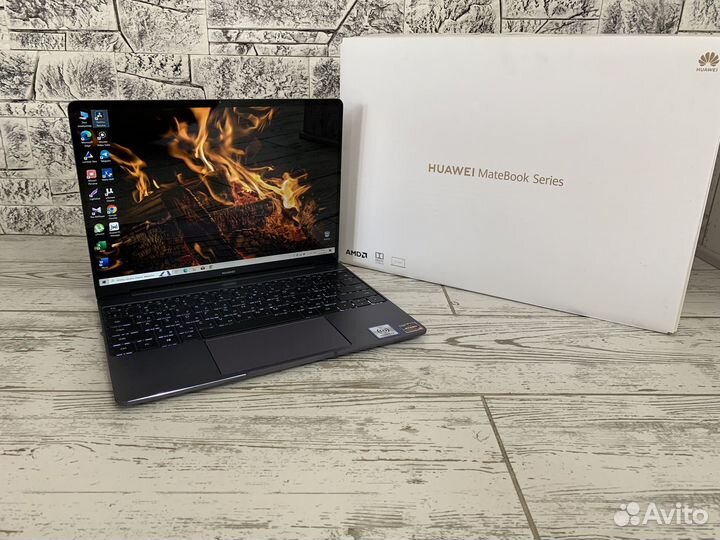 Мощный ультрабук Huawei Matebook 13