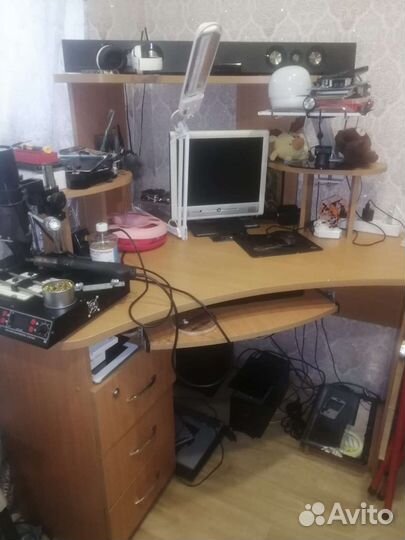 Компьютерный стол