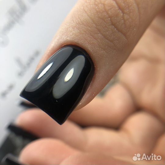 Маникюр и педикюр