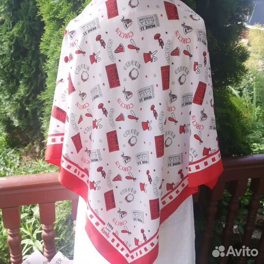 1996 Ernstings family красивый платок