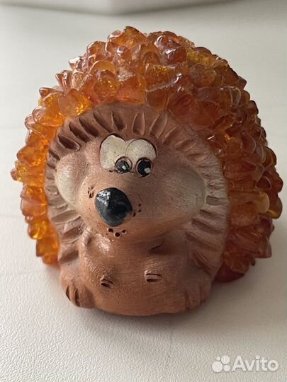 Поделка из натурального янтаря