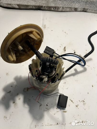 Бензо насос на mercedes vito