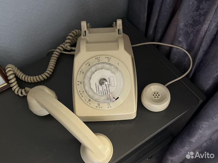 Старый телефон СССР