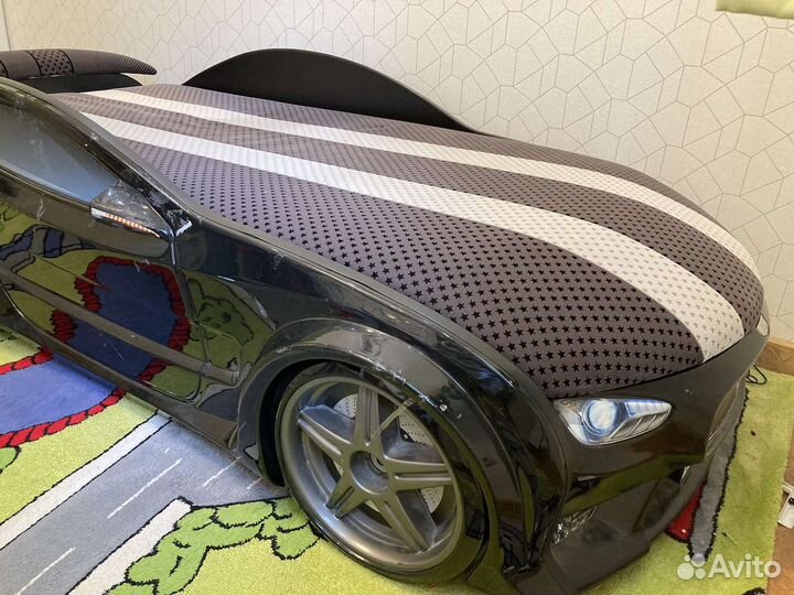 Кровать детская машина