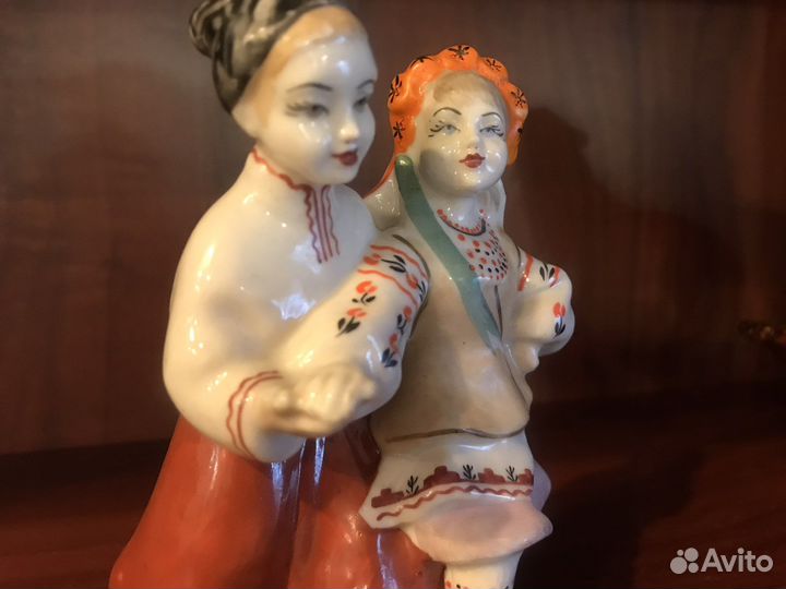 Фарфоровые статуэтки СССР: лфз; гжель