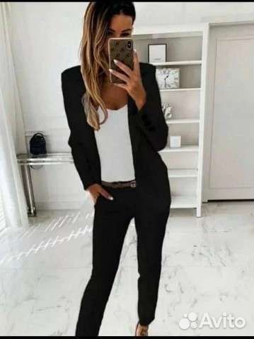 Продаётся костюм