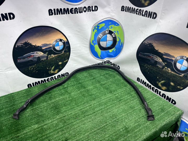 Уплотнитель капота BMW 5 E60/E61 E60 2005