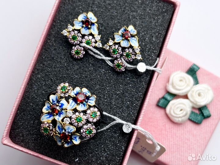 Комплект. Серебро. Новый