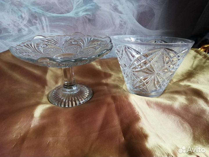 Вазы для фруктов и цветов