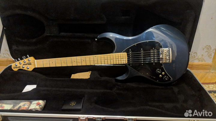 Music Man Silhouette Special (Fender & PRS)