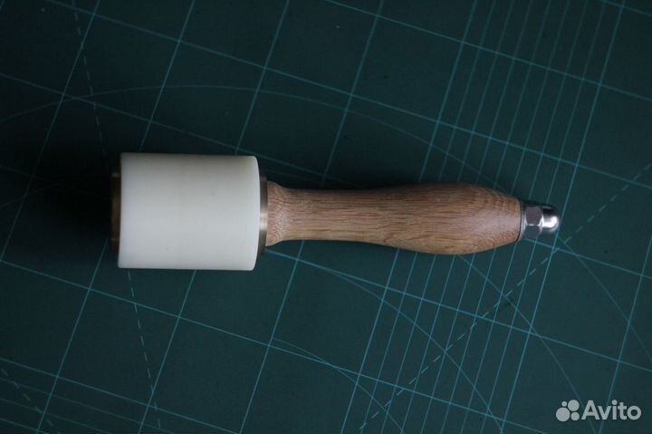 Киянка для работы с кожей