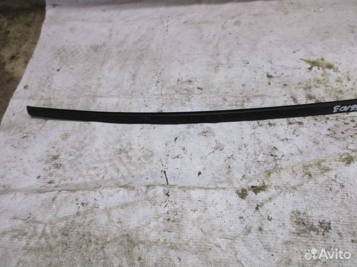 Молдинг крыши правый Kia RIO 2011-2017 (872414Y000