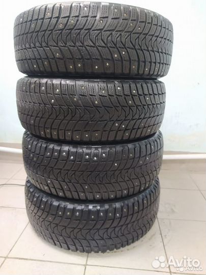 Michelin Latitude X-Ice 215/55 R17