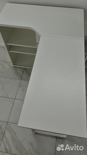 Письменный стол IKEA