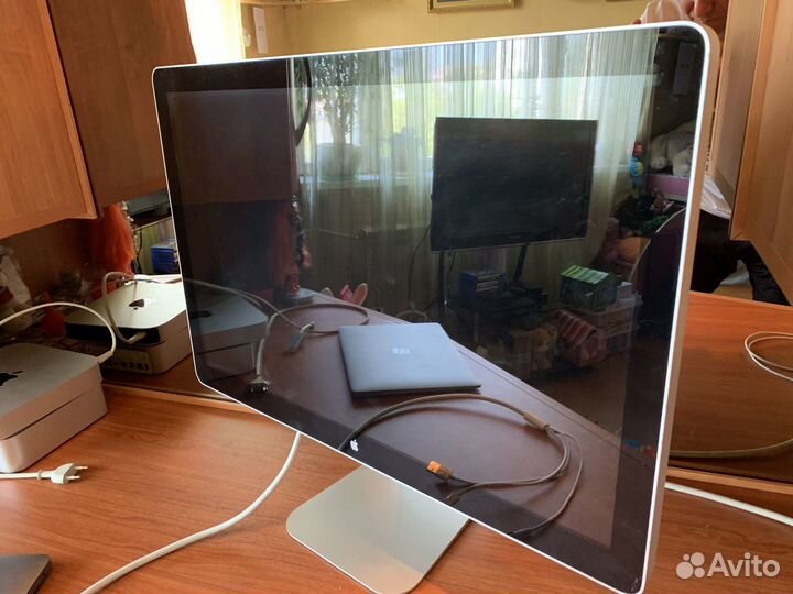 Apple Cinema Display 24