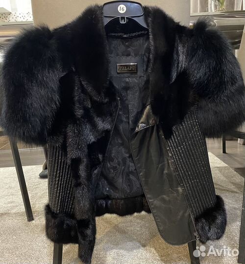 Жилетка женская