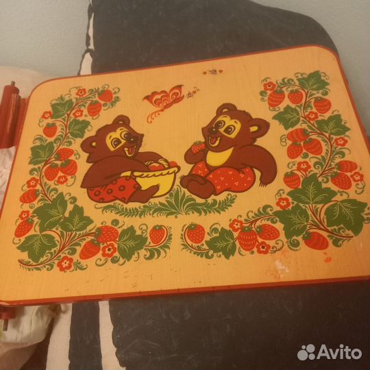 Детские столики со стульями