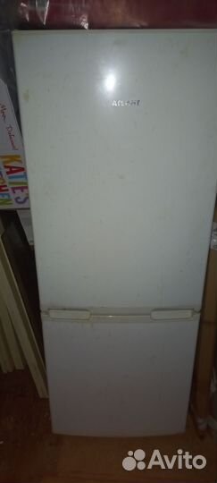 Холодильник бу indesit