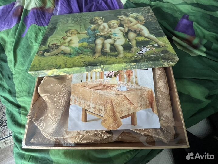 Комплект столового белья : скатерть и салфеки